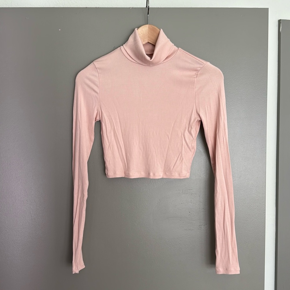NWT SUNDAY BEST Cropped Lightweight Turtleneck, S